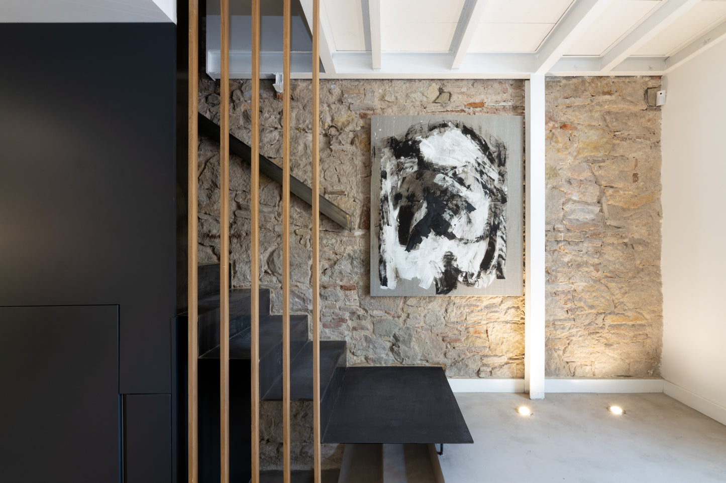 Bulldog (Available in Europe & US)